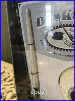 Retro 1951 Desk Set Rare White Odyssey Pattern Pen and Holder NEW in Sealed Box Retro 1951 Desk Set Rare White Odyssey Pattern Pen and Holder NEW in Sealed Box