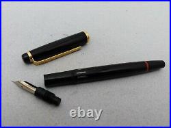 Rotring Renaissance Fountain Pen Black GT EF Nib W-Germany c1990 Vintage Rare