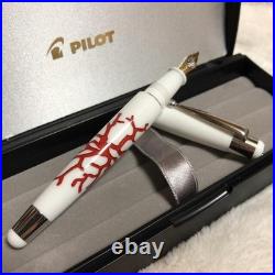 Signum Corallo Collection White Red Fountain Pen 18K Gold Nib F Italian New Rare