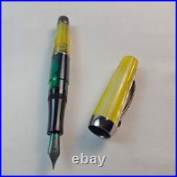 Stipula 22 Fountain Pen Italy A1421 Yellow Green Piston Fill Fine Nib Ultra Rare