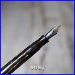 Very Rare Montblanc Masterpiece 146 G Green Striped 14K Gold Nib