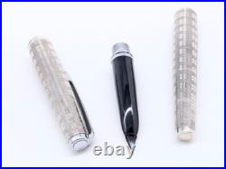 Vintage 1960s Sailor Silver Fountain Pen 18K-WG Fine (F) Nib Rare