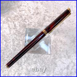 Vintage Dunhill Fountain Pen Gemline Rare Red Flame Lacquer 14K Gold Nib