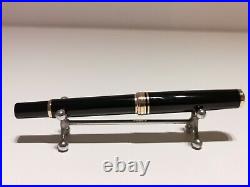 Vintage Rare Black Luxury Piston Filler Unbranded Fountain Pen With 14k Gold Nib